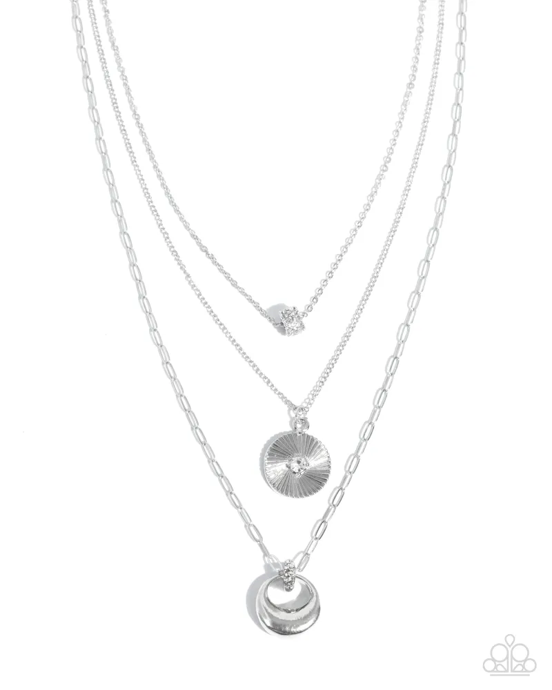 Layered Lineup White